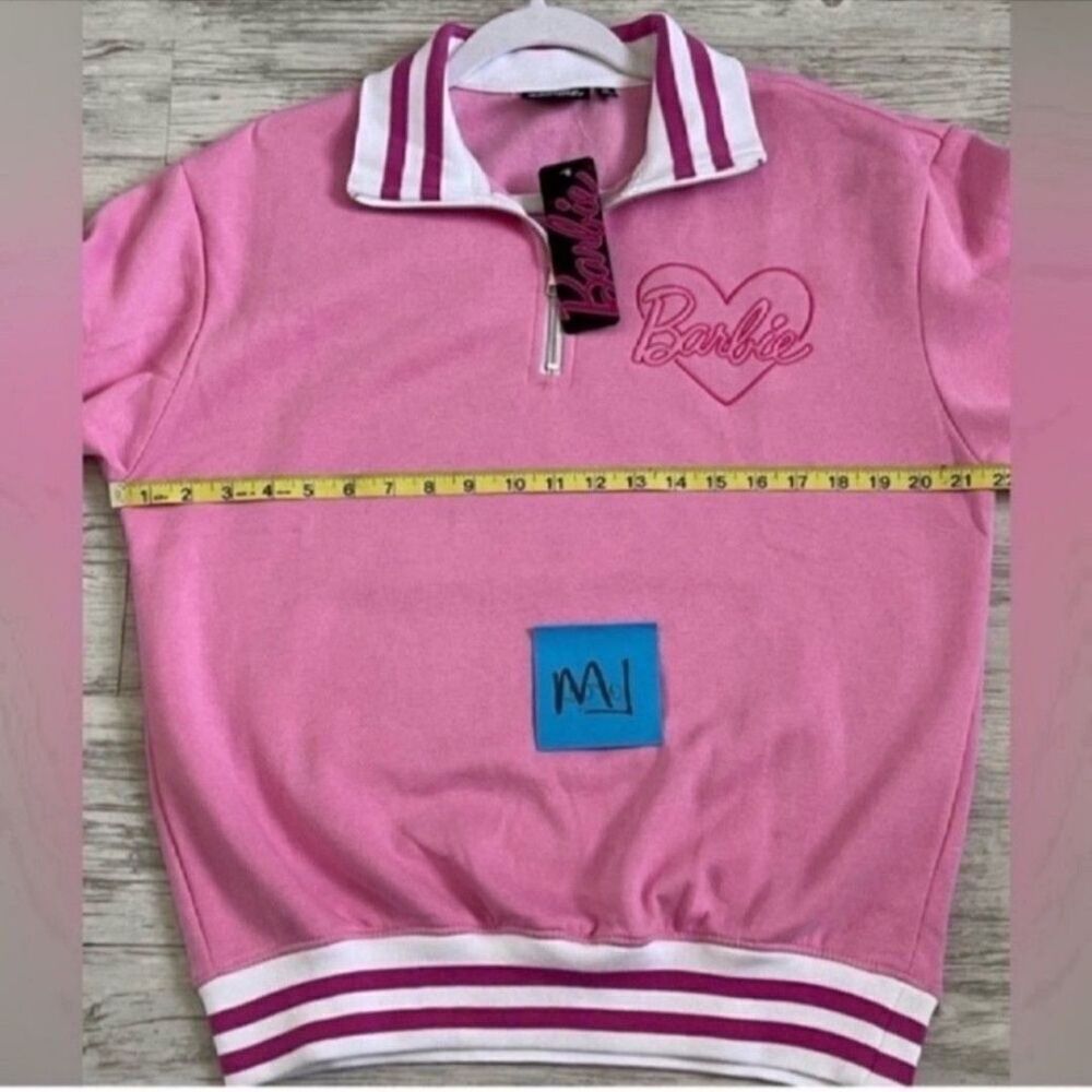 New PINk BARBIE sweater white gift box Size available M/L - Picture 9 of 12